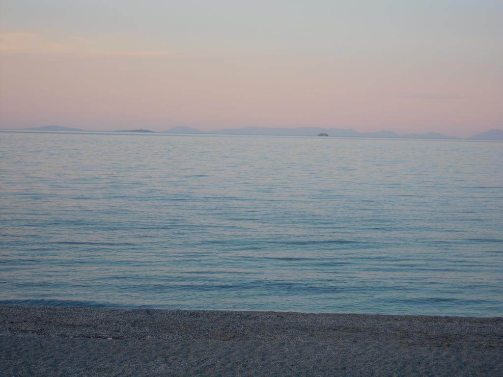 Almirikia Apartments Mourteri Camera foto