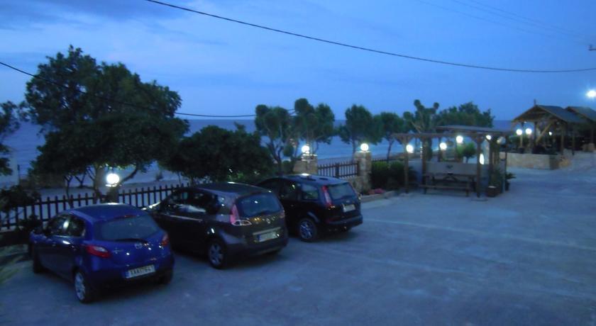 Almirikia Apartments Mourteri Esterno foto